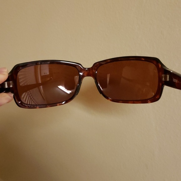 Costa sunglasses - Picture 5 of 7